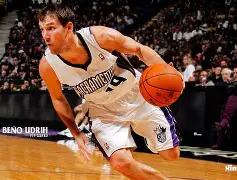 开云体育平台-意大利杯赛程吃紧，萨克拉门托国王清晨官宣签约，压力陡增，身体对抗强度拉满的简单介绍